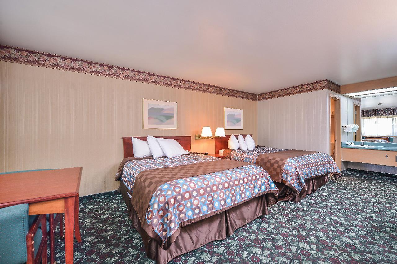 Americas Best Value Inn Phoenix Medford Esterno foto