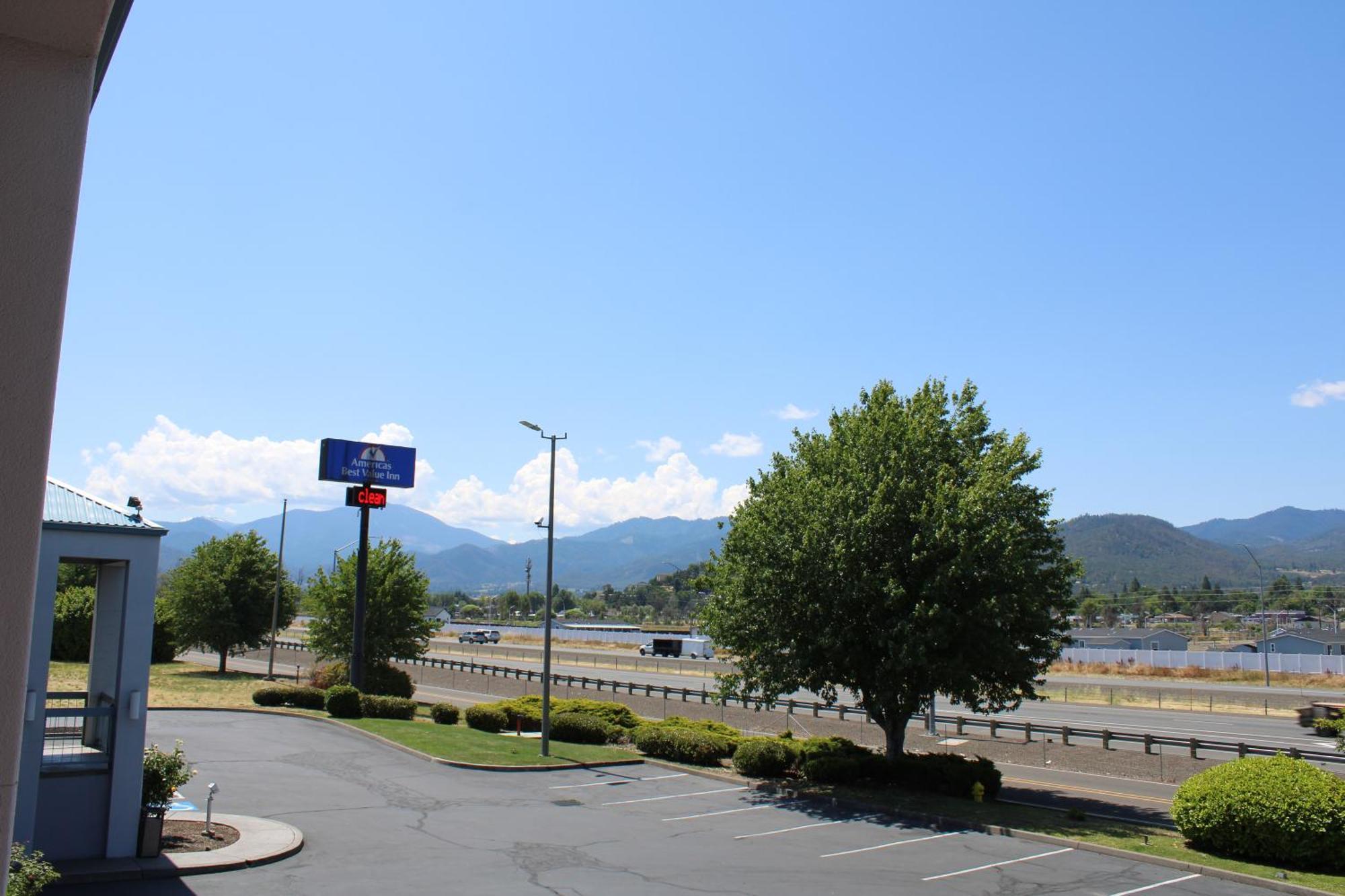 Americas Best Value Inn - Phoenix / Ashland Esterno foto