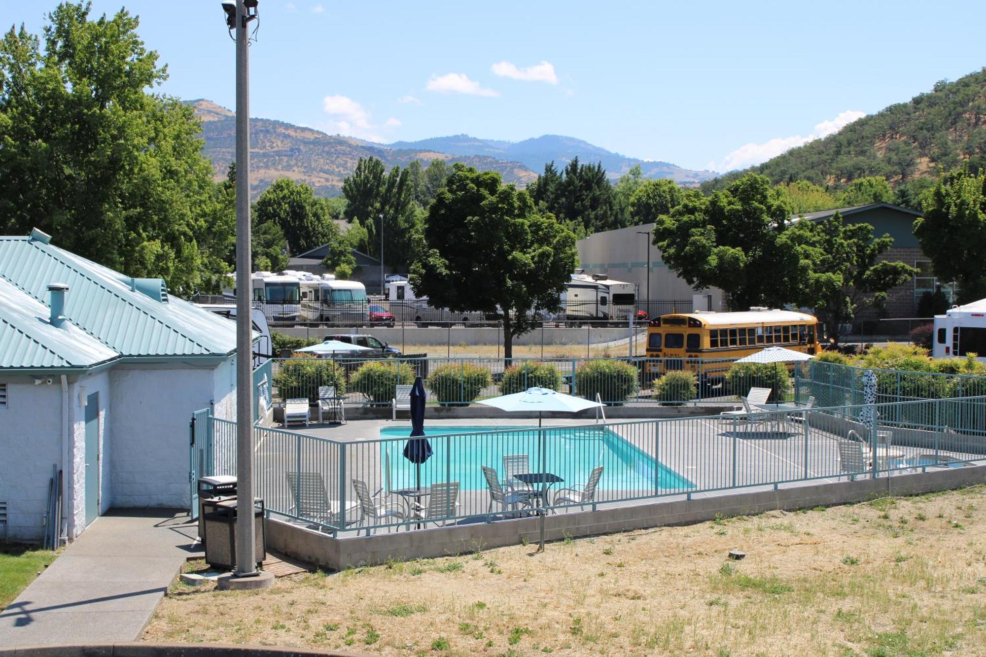 Americas Best Value Inn - Phoenix / Ashland Esterno foto