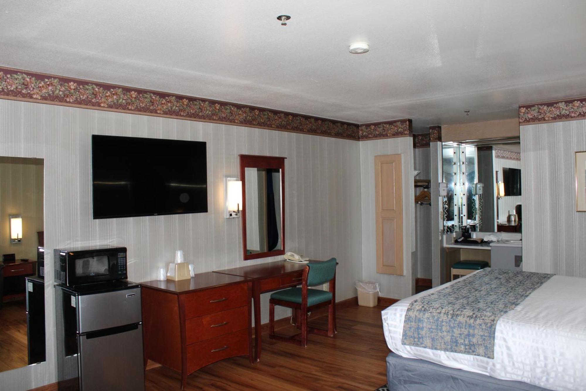 Americas Best Value Inn Phoenix Medford Esterno foto