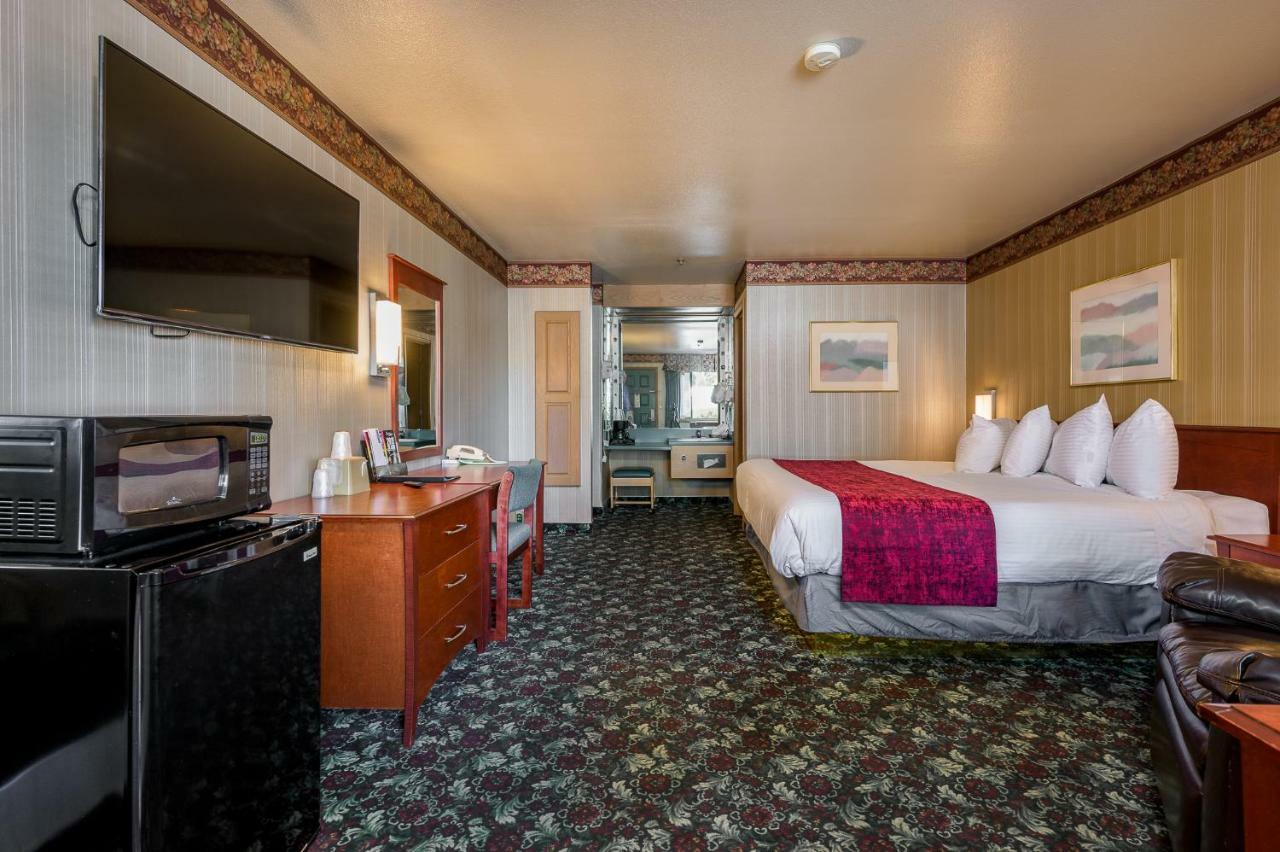 Americas Best Value Inn Phoenix Medford Esterno foto